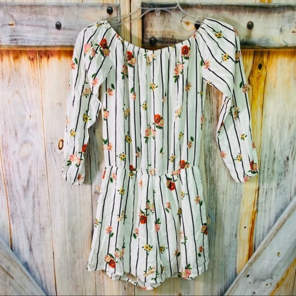 NWOT Miss Molly Romper Shorts Long Sleeve Floral